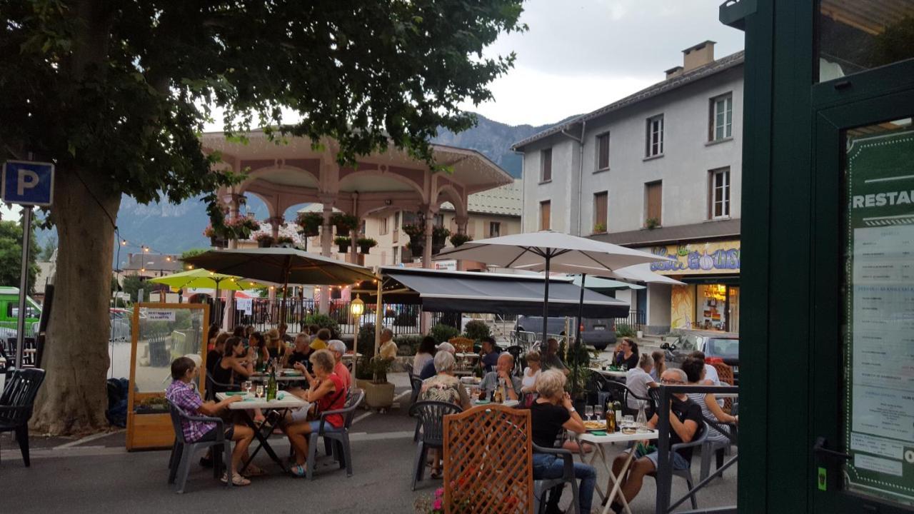 Hotel Restaurant Glaizette LʼArgentière-la-Bessée Exteriér fotografie