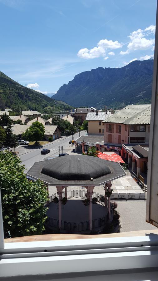 Hotel Restaurant Glaizette LʼArgentière-la-Bessée Exteriér fotografie